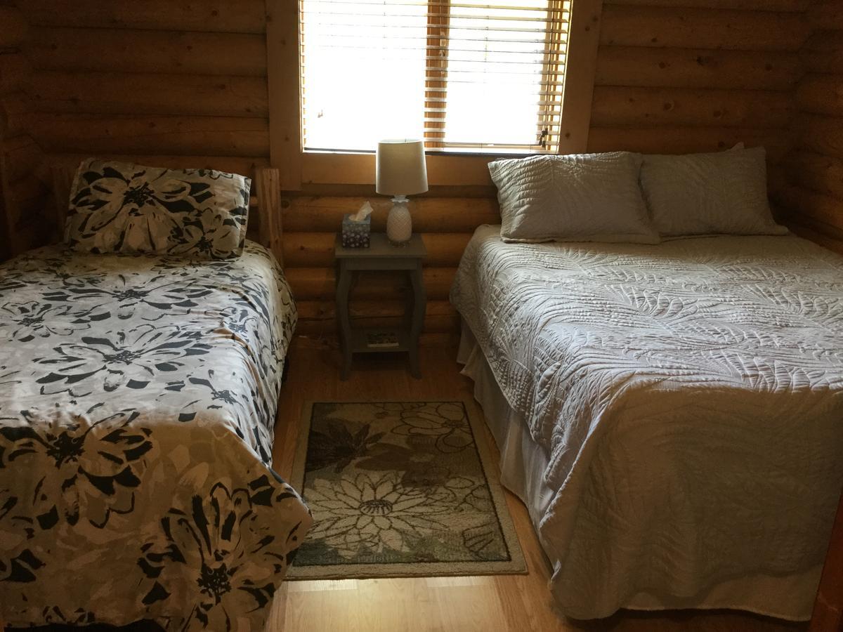 Folding Mountain B & B Fort Nelson Zewnętrze zdjęcie