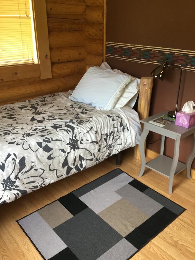 Folding Mountain B & B Fort Nelson Zewnętrze zdjęcie